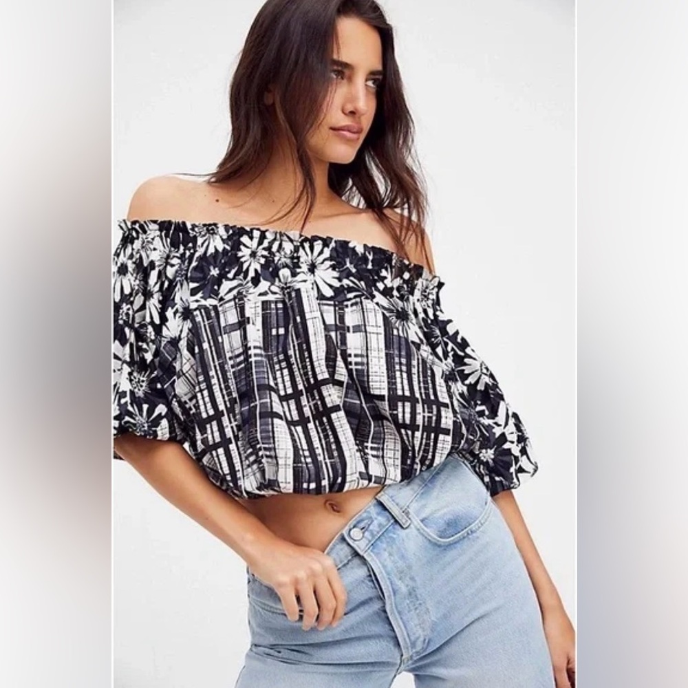 Free People Black & White Off-Shoulder Floral Plaid Crop Top - Women
